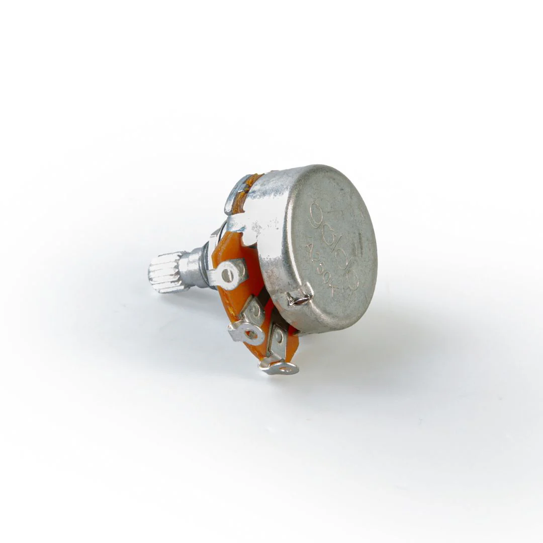 Goldo Deluxe 250k Potentiometer - Audio Taper - Image 2